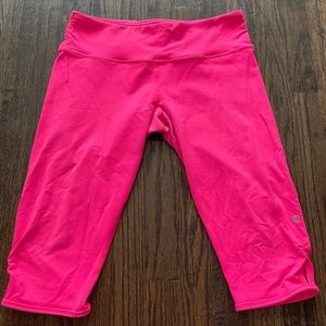 Lululemon Hot Pink Sz 10  Knee Length